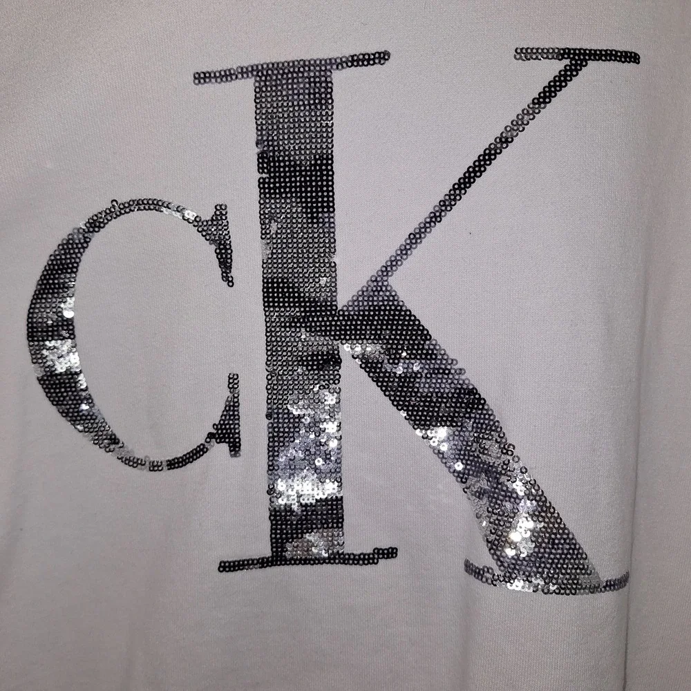 Calvin Klein Jeans Womens 2X White Sequin Logo Hoodie Pullover Sweatshirt